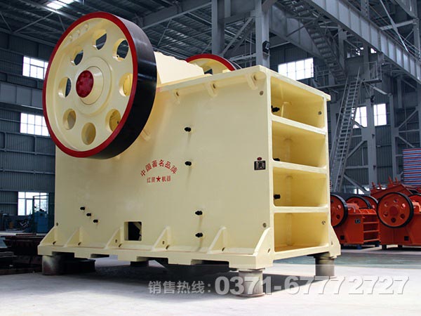 顎式粉碎機(jī)顎板、肘板和邊護(hù)板哪種好？