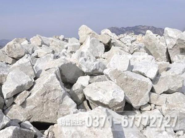 長(zhǎng)石粉生產(chǎn)設(shè)備都有啥？