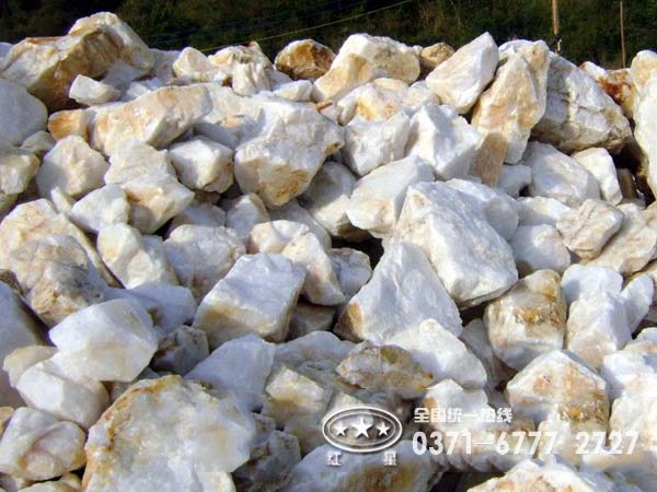 石英石粉碎機(jī)價格多少？