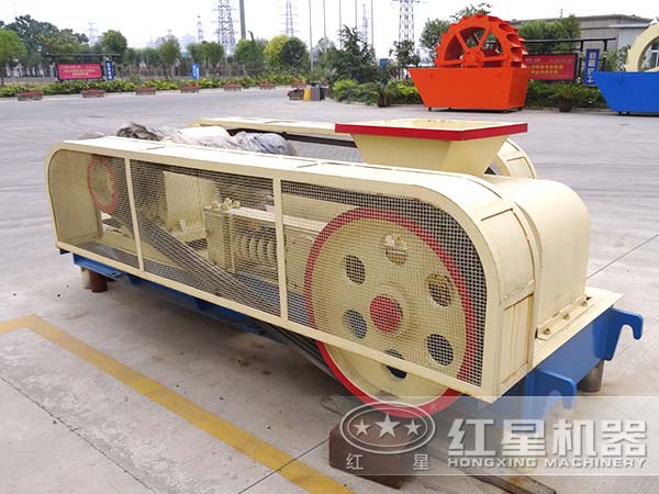 常用雙輥破碎機(jī)型號有哪些？大概價格是多少？