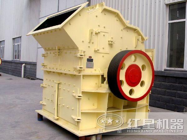 PXJ800×600型石灰石高產(chǎn)細(xì)碎機(jī)_小功率，大能力，值得一看