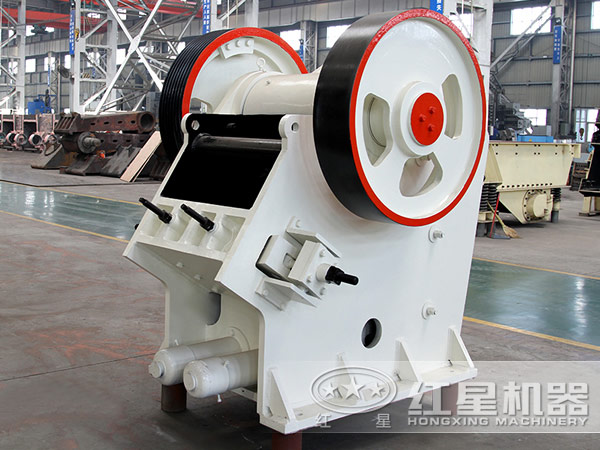 對比傳統(tǒng)鄂破機(jī)，新一代歐版鄂式破碎機(jī)具有哪些優(yōu)勢？