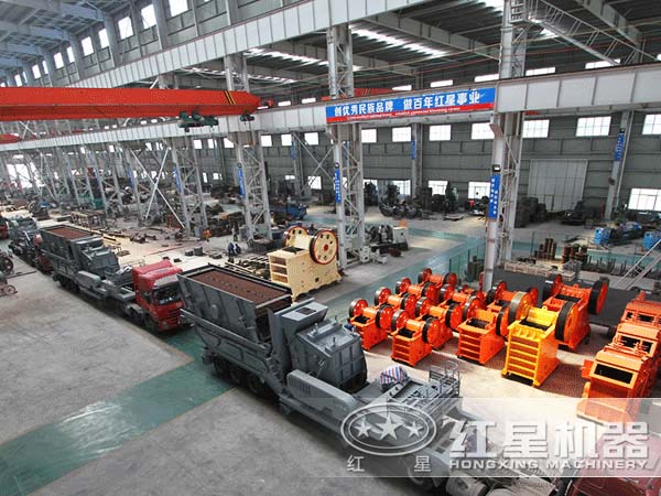 移動式碎石機pk固定式碎石機，誰更適用于采石場作業(yè)？