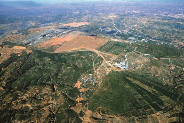 推動(dòng)綠色礦山建設(shè)，紅星破碎機(jī)廠家鼎力相助