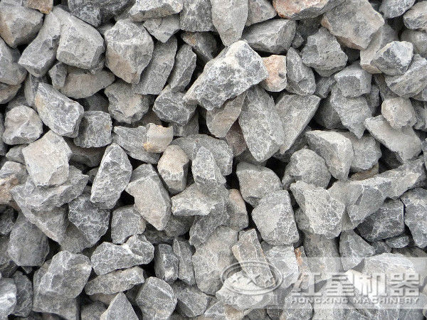 破碎石灰石推薦使用移動碎石機_體積小、效率高、運行無噪音