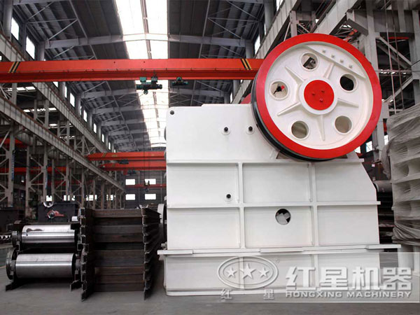 顎式破石機——石料廠的戰(zhàn)斗機，石頭的變形機