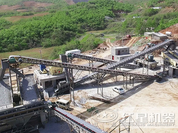 能把石塊破碎成石子的打石機(jī)多少錢？怎么配置？