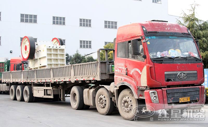 人工破碎混凝土用什么機(jī)器？選擇顎破機(jī)，大產(chǎn)量，運(yùn)行可靠