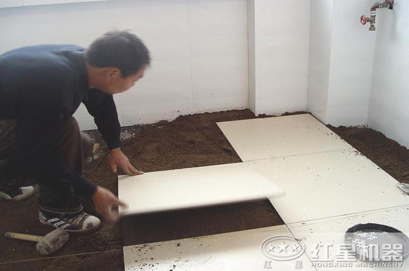 鋪地磚用石粉和沙子哪個(gè)好？制粗石粉用什么制沙機(jī)？